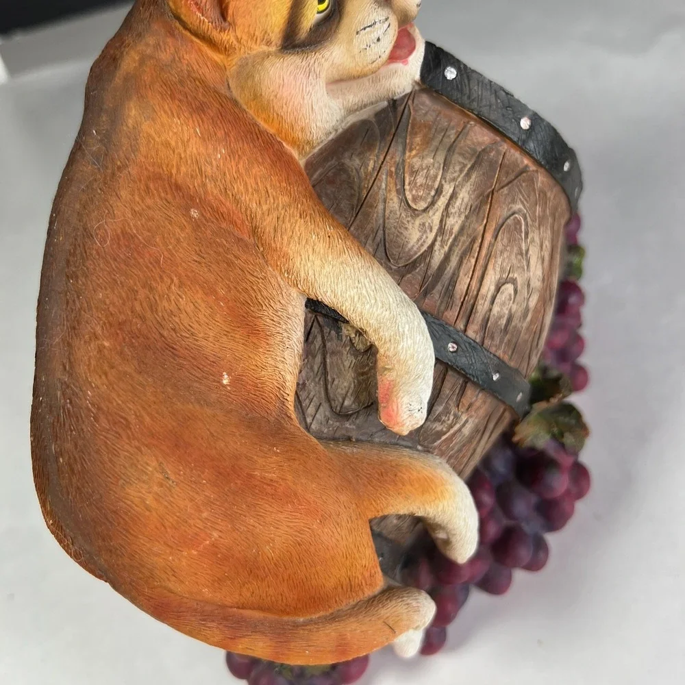 Vintage Resin Cat‎ Wine Holder Caddy Planter w Grapes Barrel Garden Whimsical